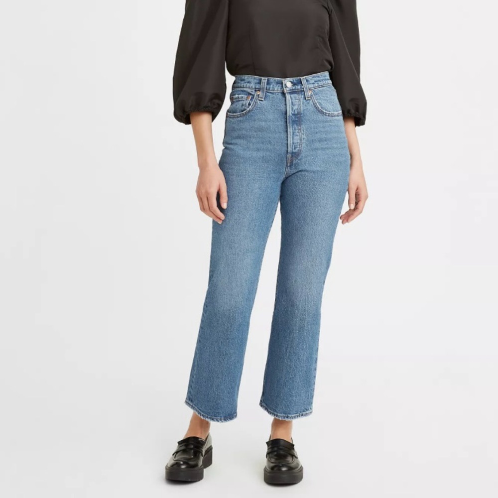 Levi’s Ribcage Cropped Bootcut Women’s Jeans Size 32